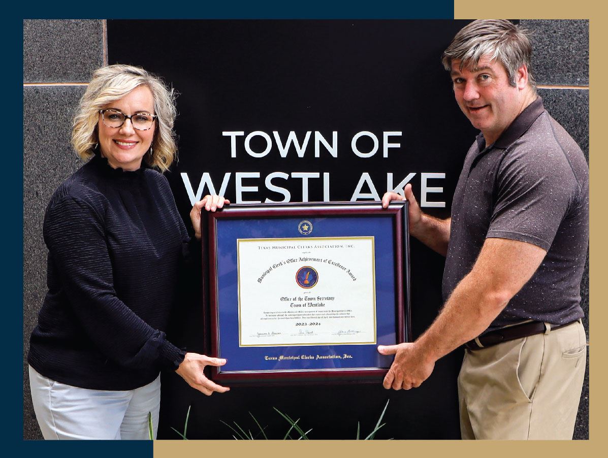 AMy Award w Mayor-01